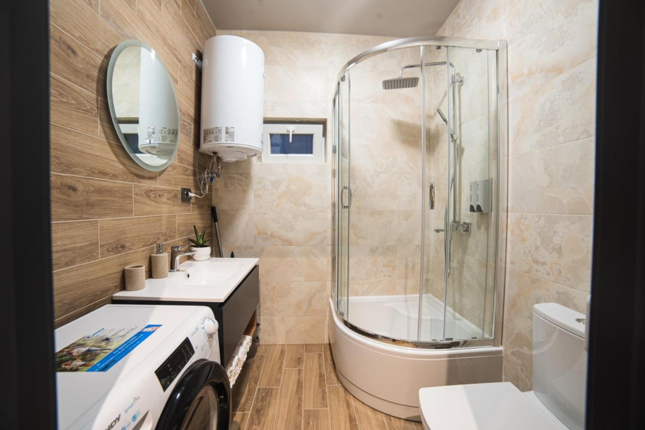 Luxury Apartments Petofi Uzhhorod Exterior foto